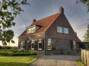 Spacious Farmhouse in IJzendijke with Garden, Schoondijke